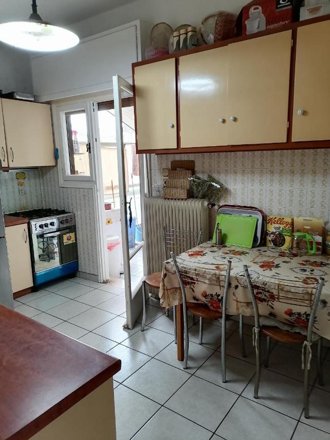 Kомната Гостья Apartment Athena Bagian luar foto